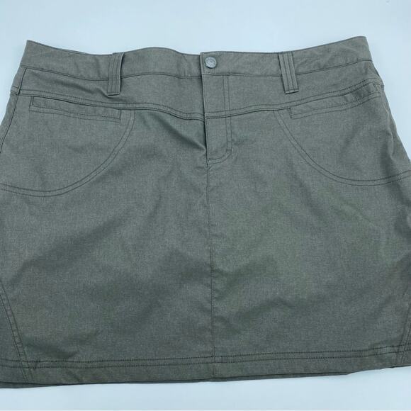Athleta Skort 14P Take A Hike Dipper Womens Dusty Green Pockets Inner Shorts - Picture 1 of 12